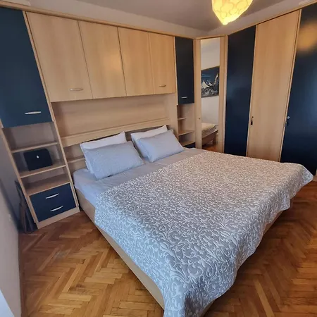 Stan Apartment *